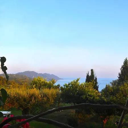 House Lemoni, B - Pelekas, Corfu 아파트 펠레카스